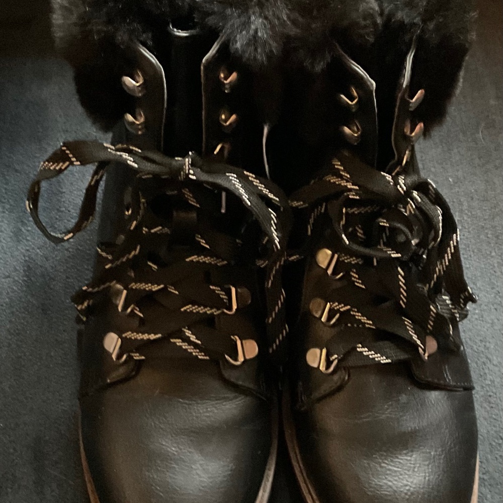 Espirit Short Fur Top Black Women’s Winter Boots New 7.5